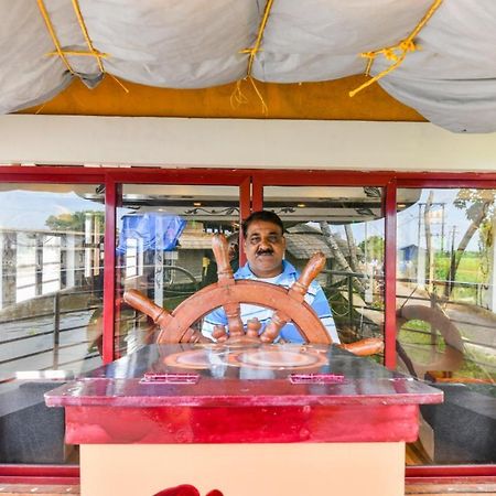 Friends Cruise, Nightstay Houseboat Alappuzha ภายนอก รูปภาพ