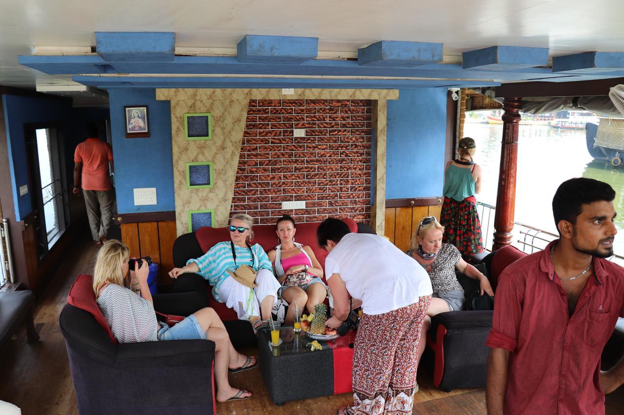 Friends Cruise, Nightstay Houseboat Alappuzha ภายนอก รูปภาพ