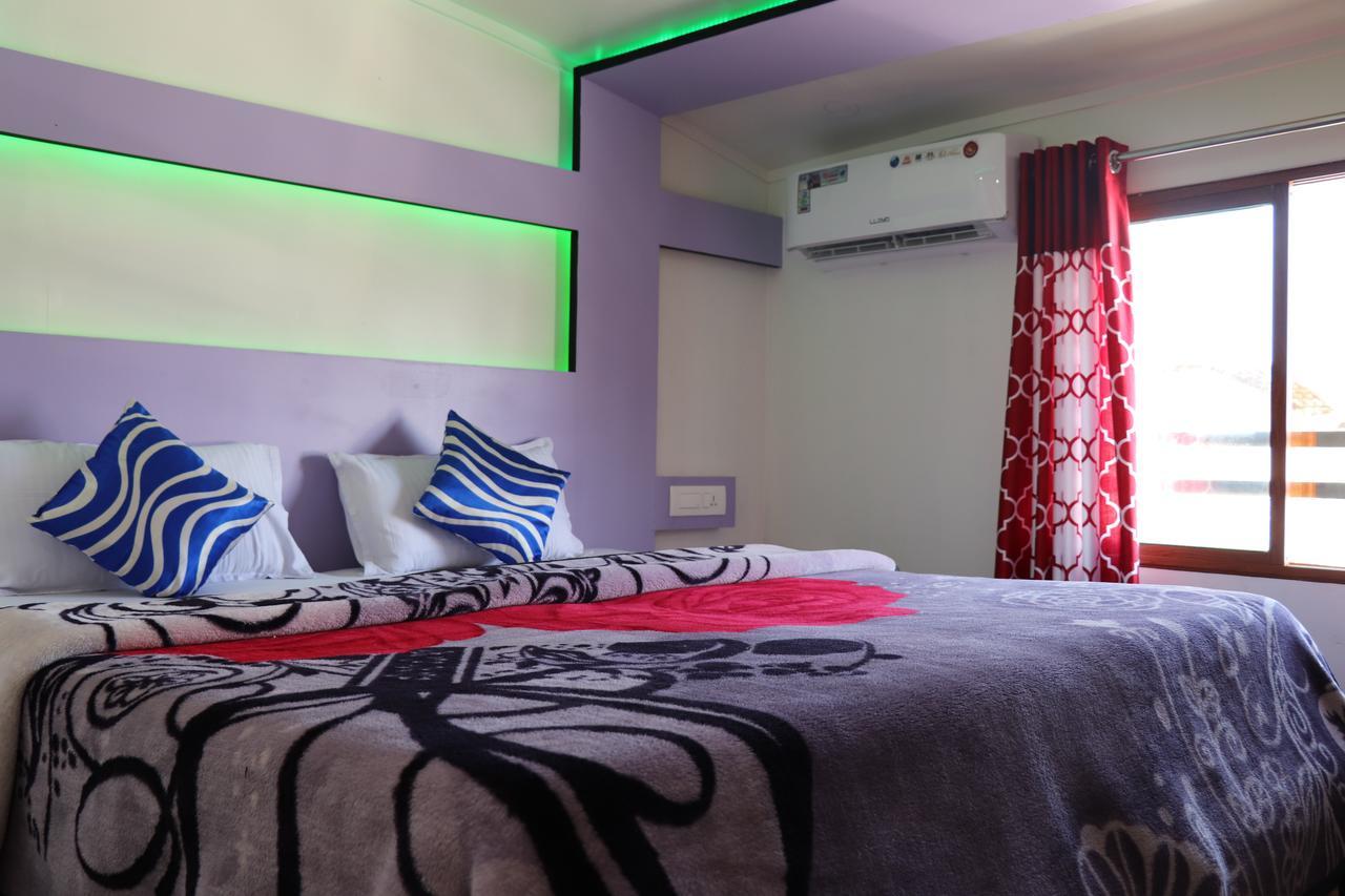 Friends Cruise, Nightstay Houseboat Alappuzha ภายนอก รูปภาพ