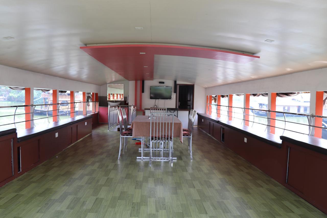 Friends Cruise, Nightstay Houseboat Alappuzha ภายนอก รูปภาพ