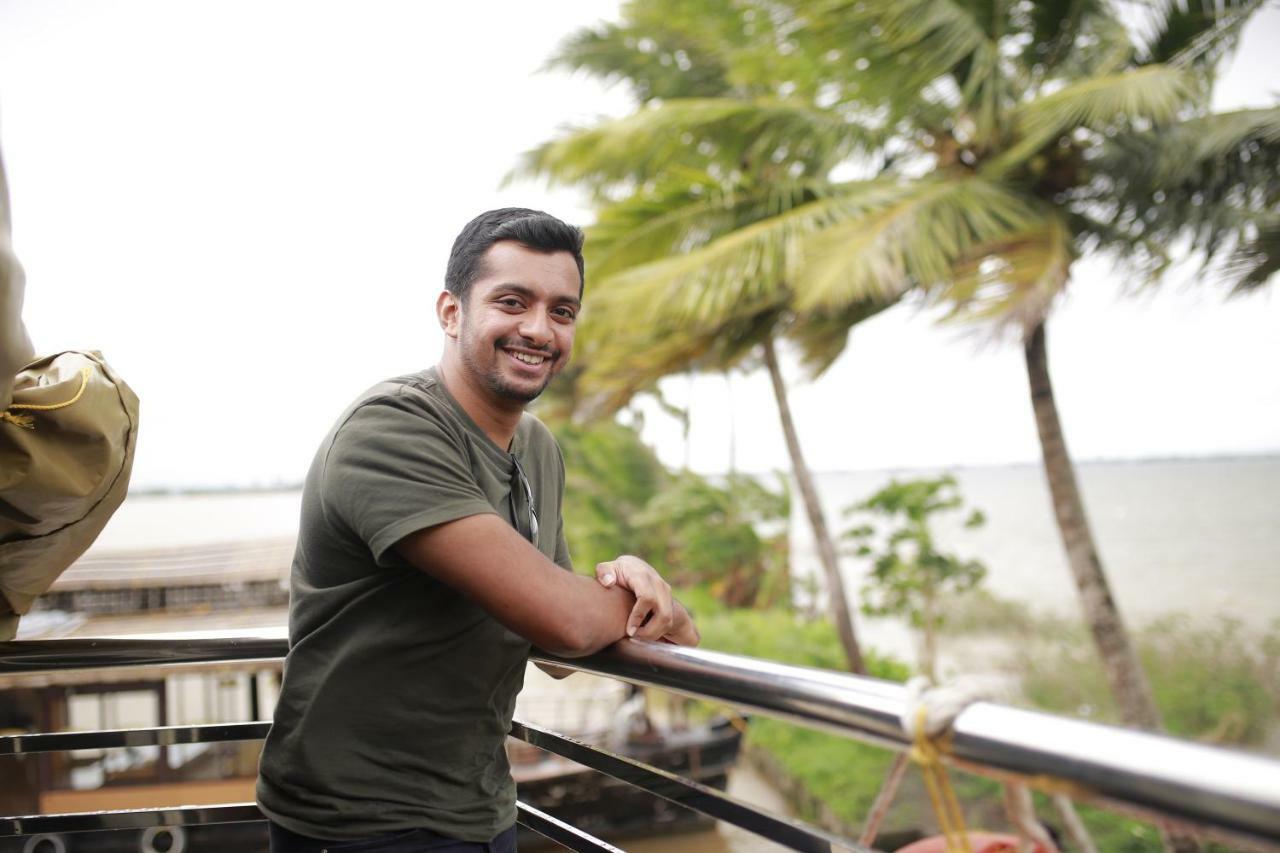 Friends Cruise, Nightstay Houseboat Alappuzha ภายนอก รูปภาพ